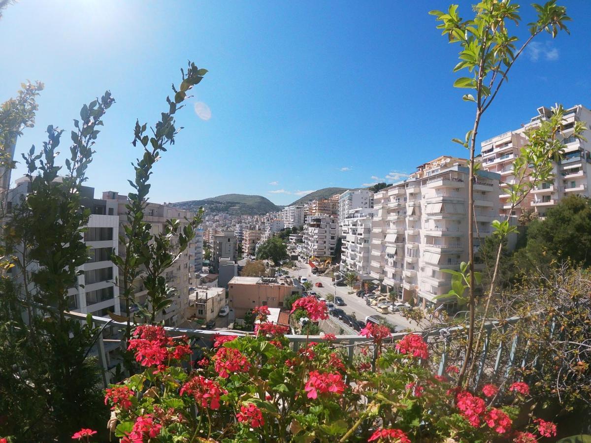 Honey Apartments Near Promenade Sarandë Exterior foto